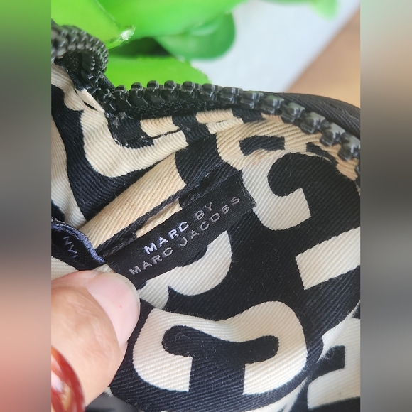 Marc By Marc Jacobs Black Cosmetic Bag - Picture 9 of 11